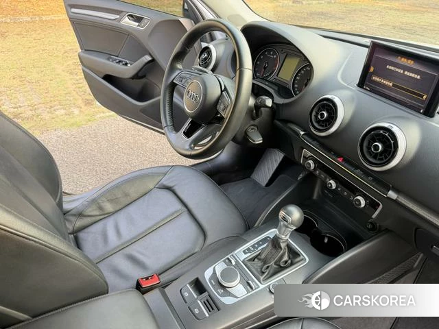 Audi A3 id 3896253 из Китая 24