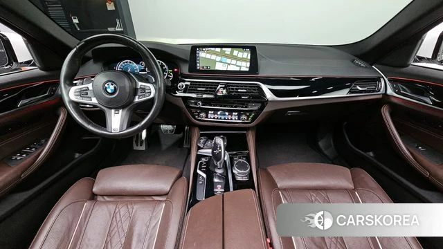 BMW 5 Series (G30) id 4351297 из Кореи 32
