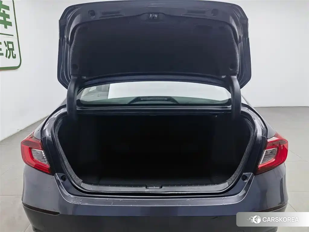 Honda Accord id 4565362 из Китая 20