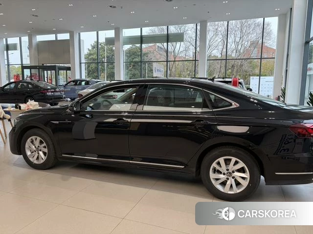 Volkswagen Passat PHEV 2026 Черный из Китая, фото 6