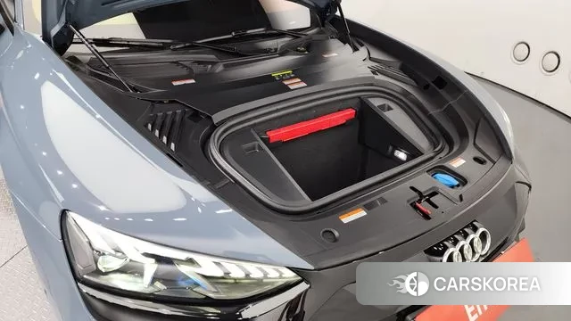 Audi e-Tron GT id 2900449 из Кореи 16