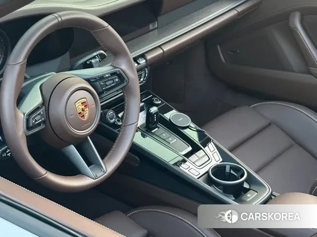 Porsche 911(992) id 3036373 из Кореи 8