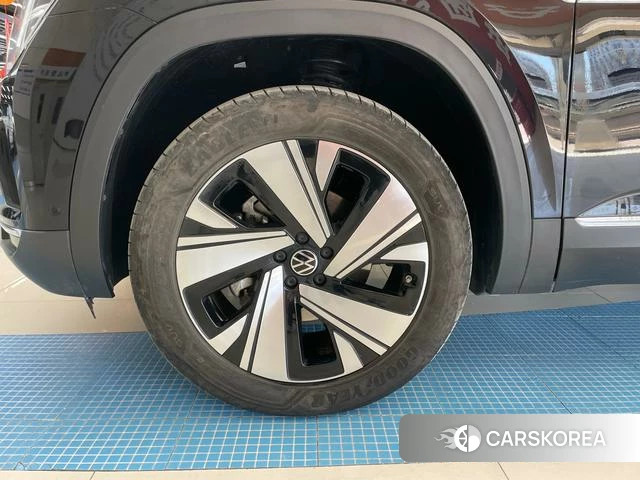 Volkswagen Tourang id 4207255 из Китая 32