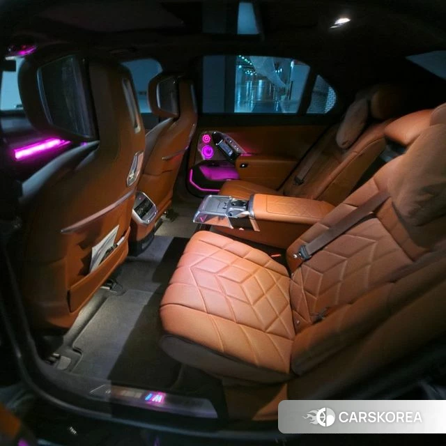 BMW 7 Series (G70) 2024 Черный из Кореи, фото 6