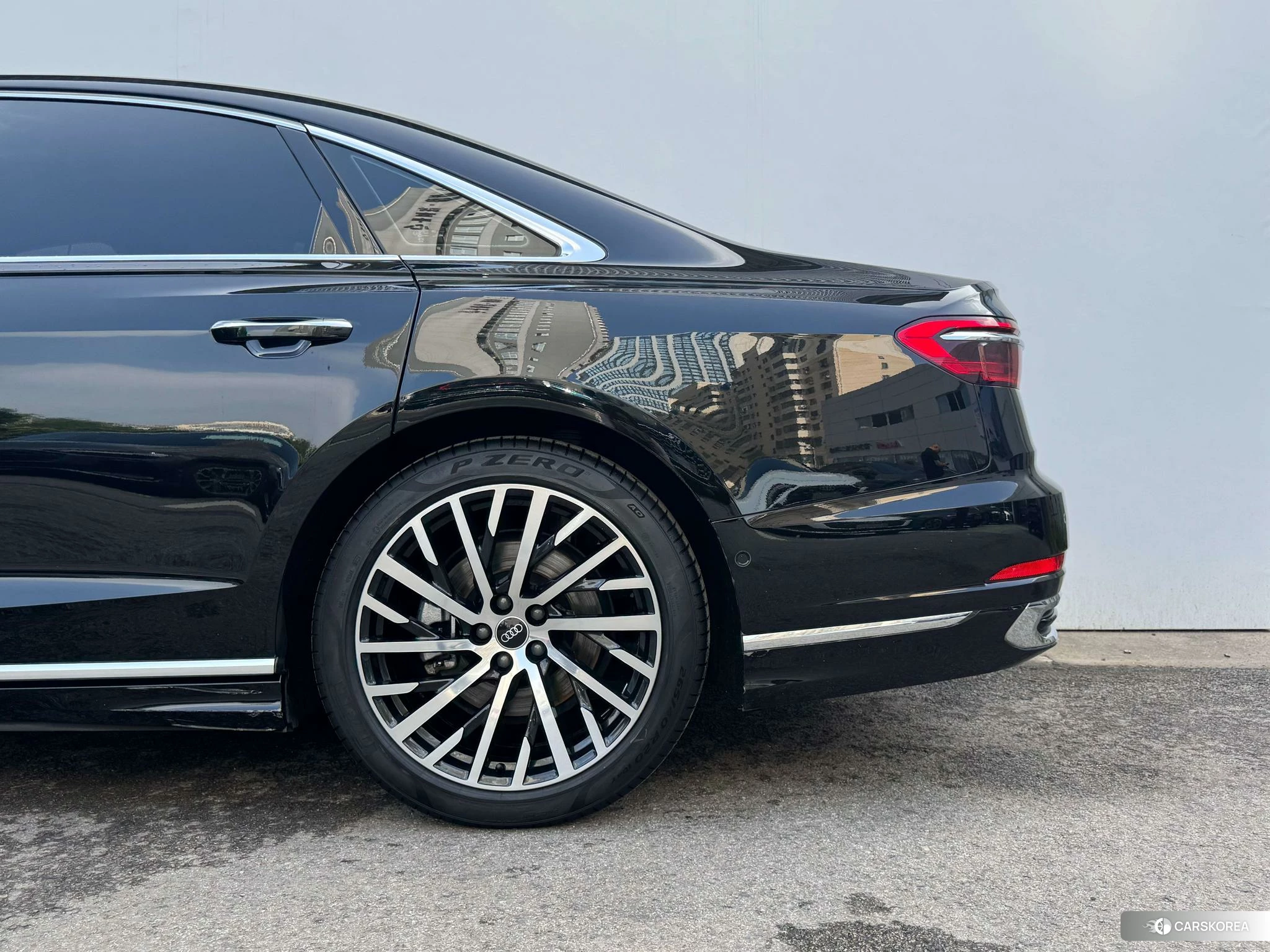 Audi A8 id 4479324 из Китая 21