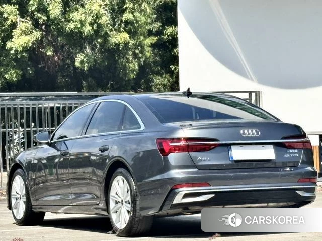 Audi A6L id 3920140 из Китая 22