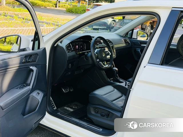 Volkswagen Tiguan L 2021 Белый из Китая, фото 6