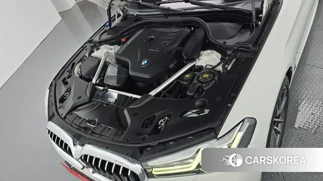 BMW 5 Series (G30) id 2894996 из Кореи 16