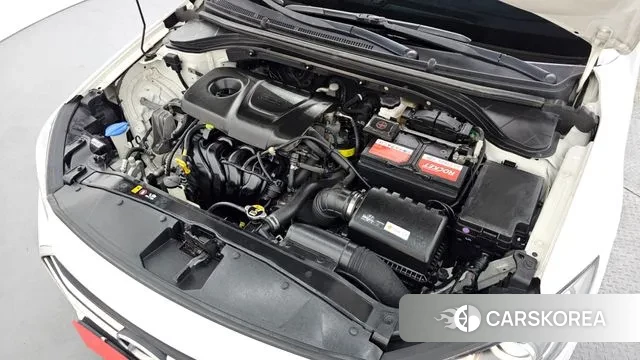 Hyundai Avante AD id 3742683 из Кореи 16