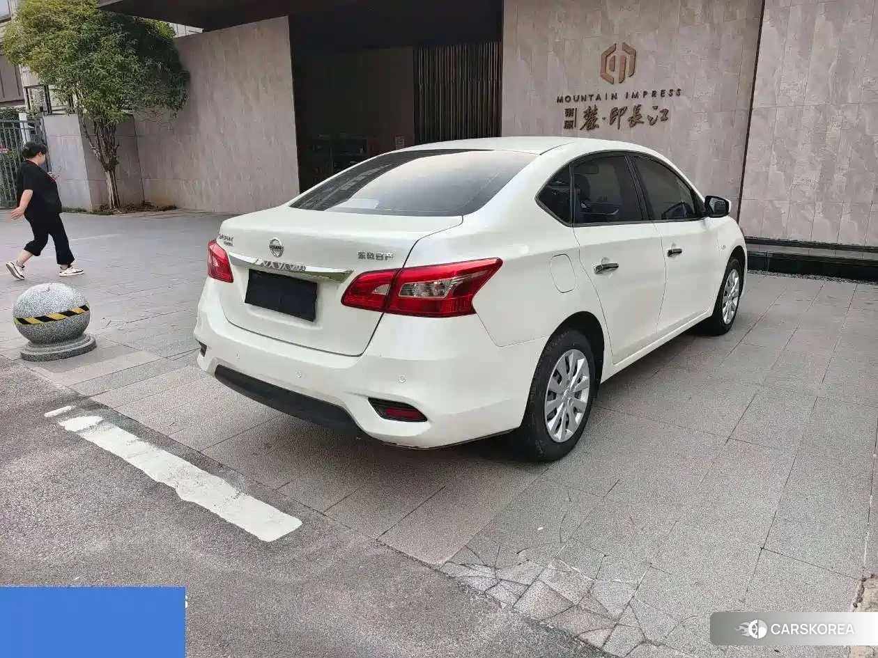 Nissan Sylphy 2022 Белый из Китая, фото 6