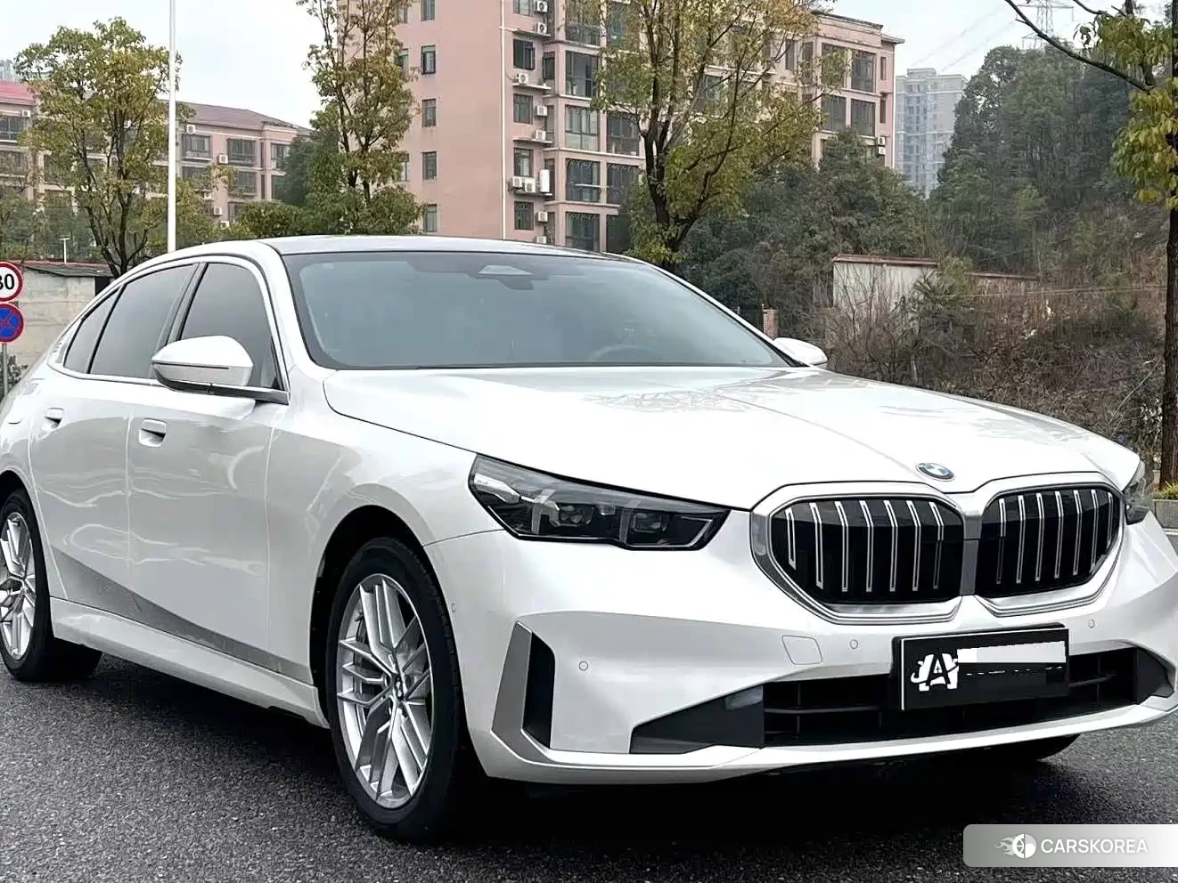 BMW 5 series 2025 Белый из Китая, фото 6