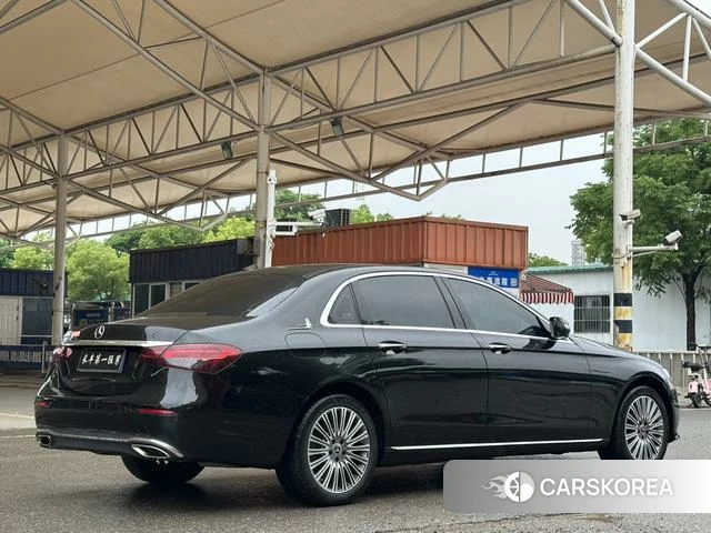 Mercedes-Benz E-class id 4335668 из Китая 12