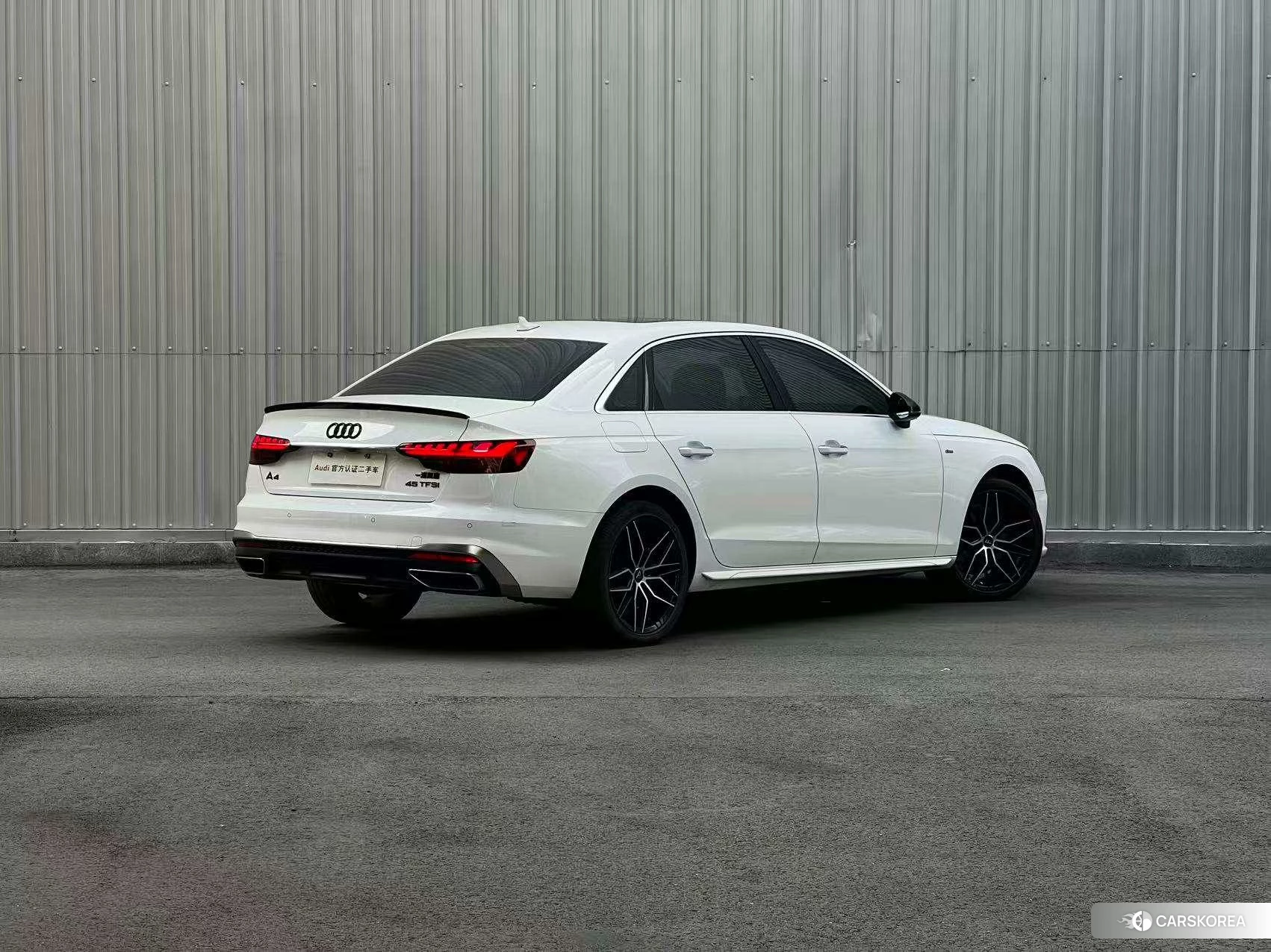 Audi A4L id 4487318 из Китая 17