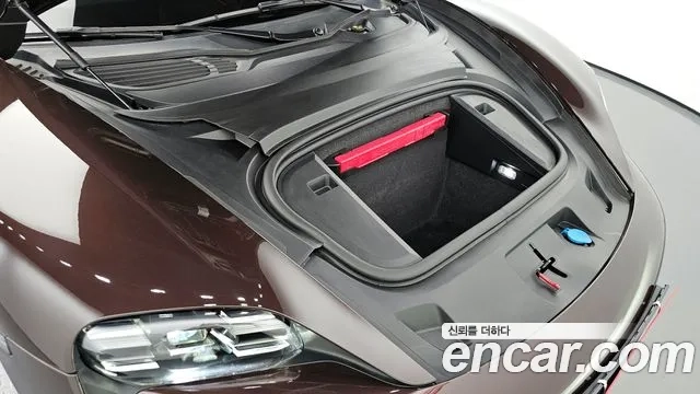 Porsche Taycan id 2906689 из Кореи 16