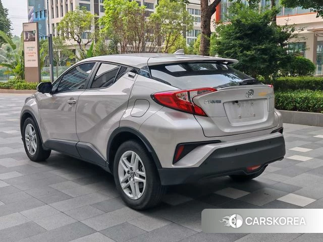 Toyota C-HR 2023 Шампань из Китая, фото 6