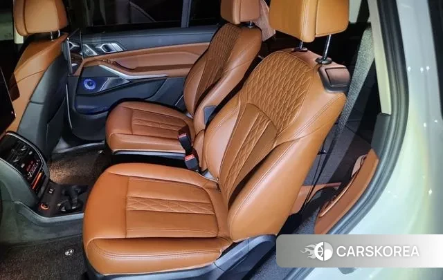 BMW X7 (G07) 2022 Белый из Кореи, фото 6