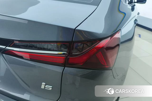 Roewe i5 id 4236780 из Китая 13