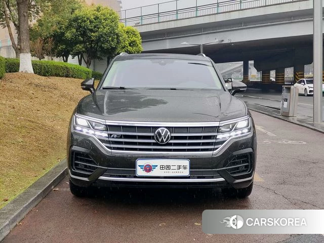 Volkswagen Touareg 2021 Черный из Китая, фото 6