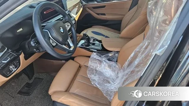 BMW 5 Series (G30) 2023 Серый из Кореи, фото 6