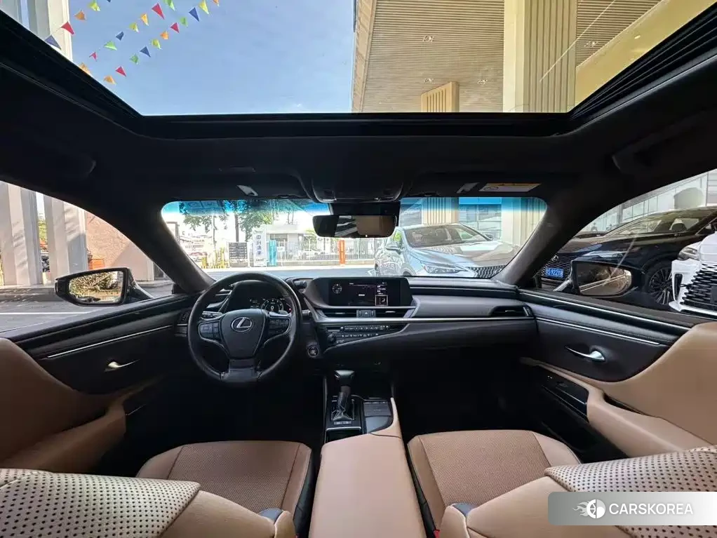 Lexus ES 2021 Silver/gray из Китая, фото 6