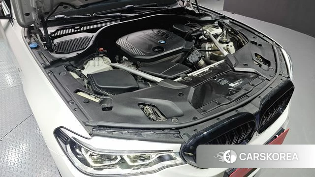 BMW 5 Series (G30) id 3828318 из Кореи 16