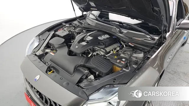 Maserati Quattroporte id 3407072 из Кореи 16