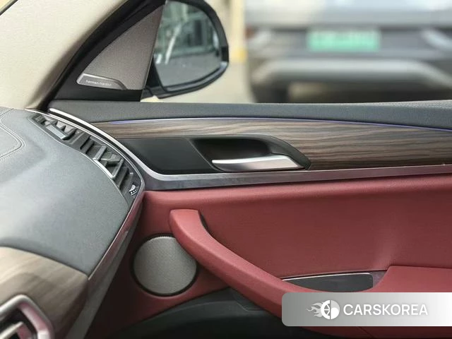 BMW X3 id 4393453 из Китая 12