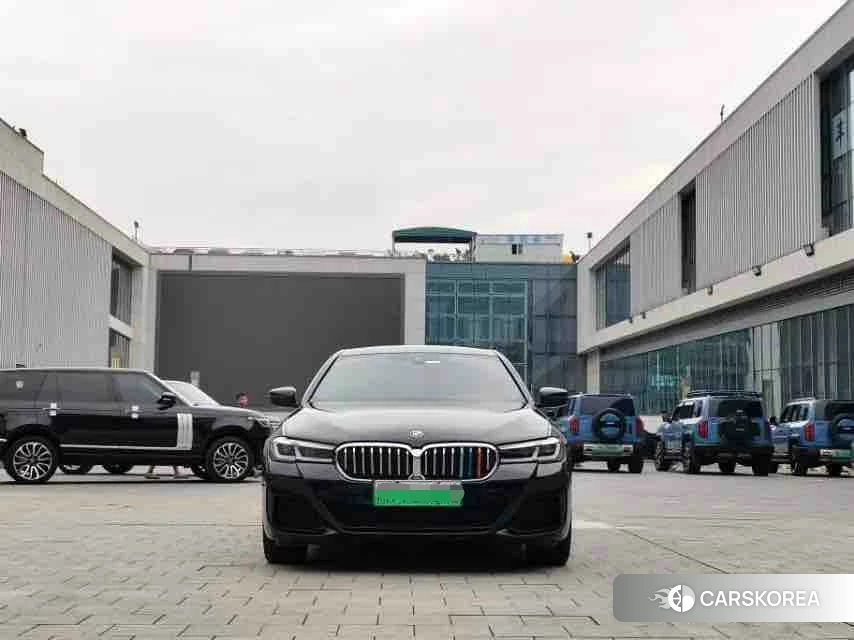 BMW 5 series PHEV 2021 Черный из Китая, фото 6