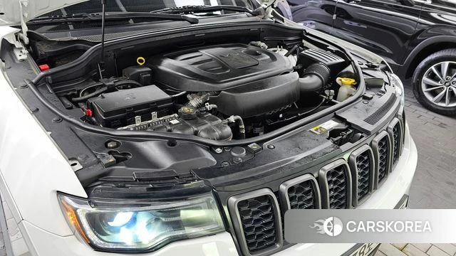 Jeep Grand Cherokee id 4632528 из Кореи 29