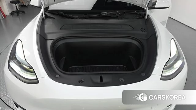 Tesla Model Y id 4778490 из Кореи 16
