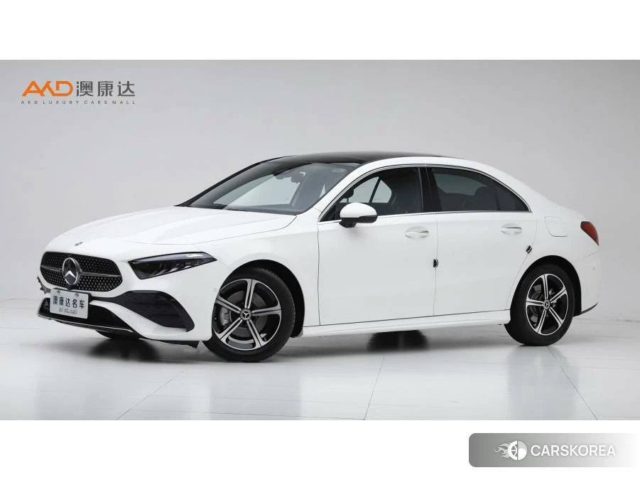 Mercedes-Benz Class A 2023 Белый из Китая, фото 6