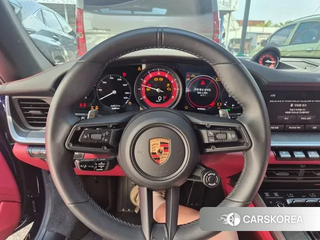 Porsche 911(992) id 2978946 из Кореи 9