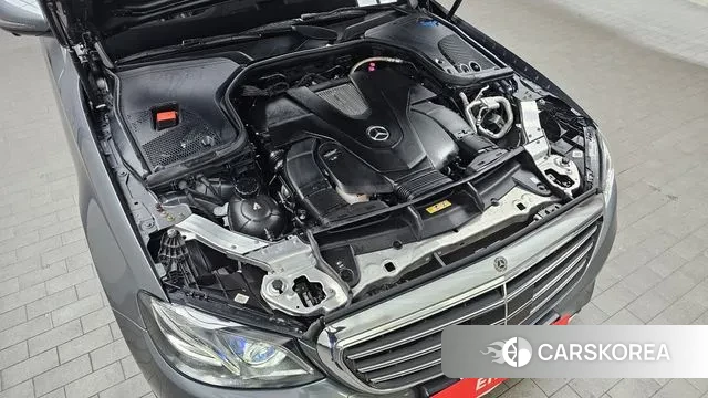 Mercedes-Benz E-Class W213 id 3651159 из Кореи 16
