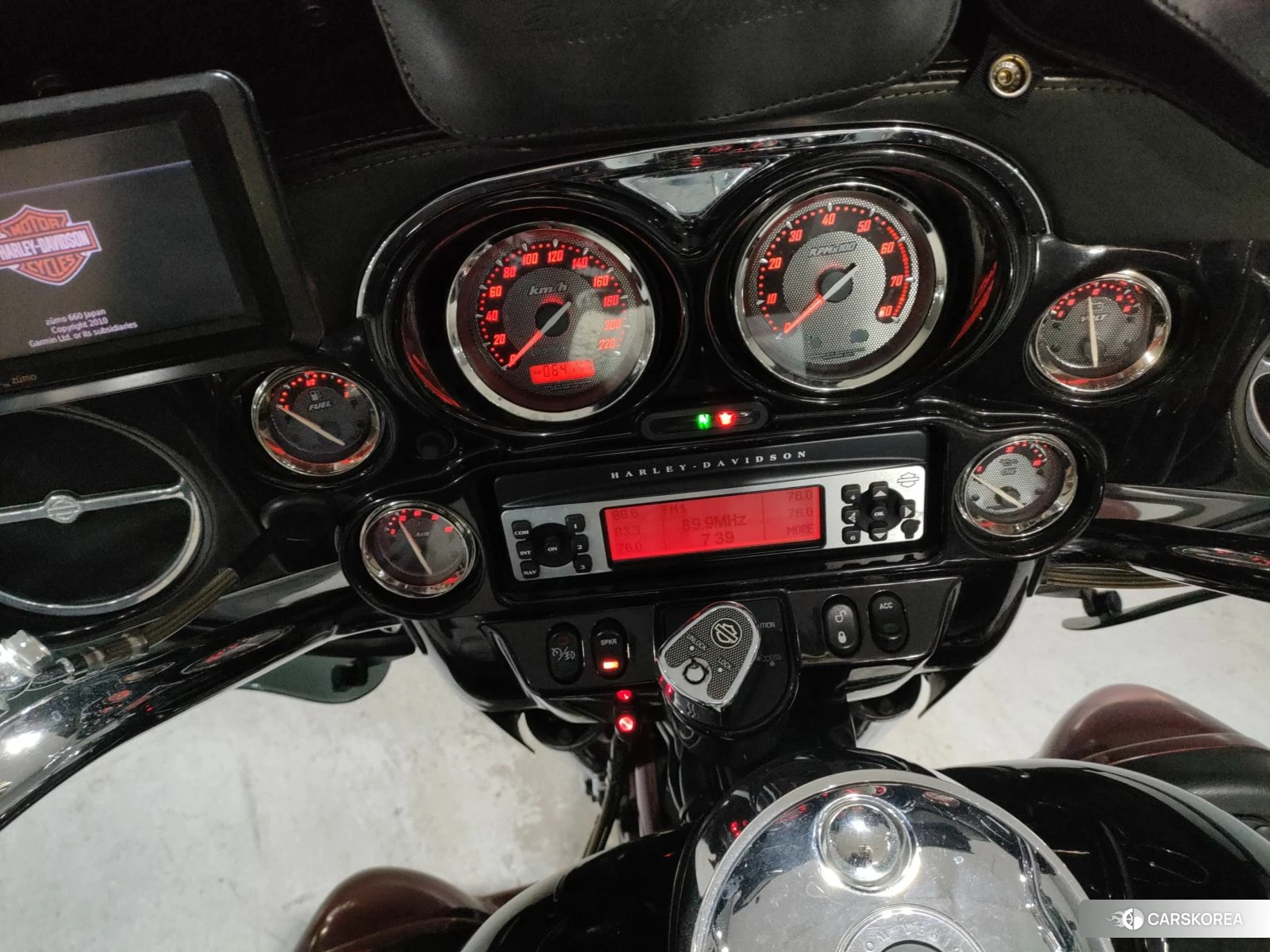 Harley-Davidson Electra Glide FLHTCUSE1800 CVO id 3947808 из Японии 6