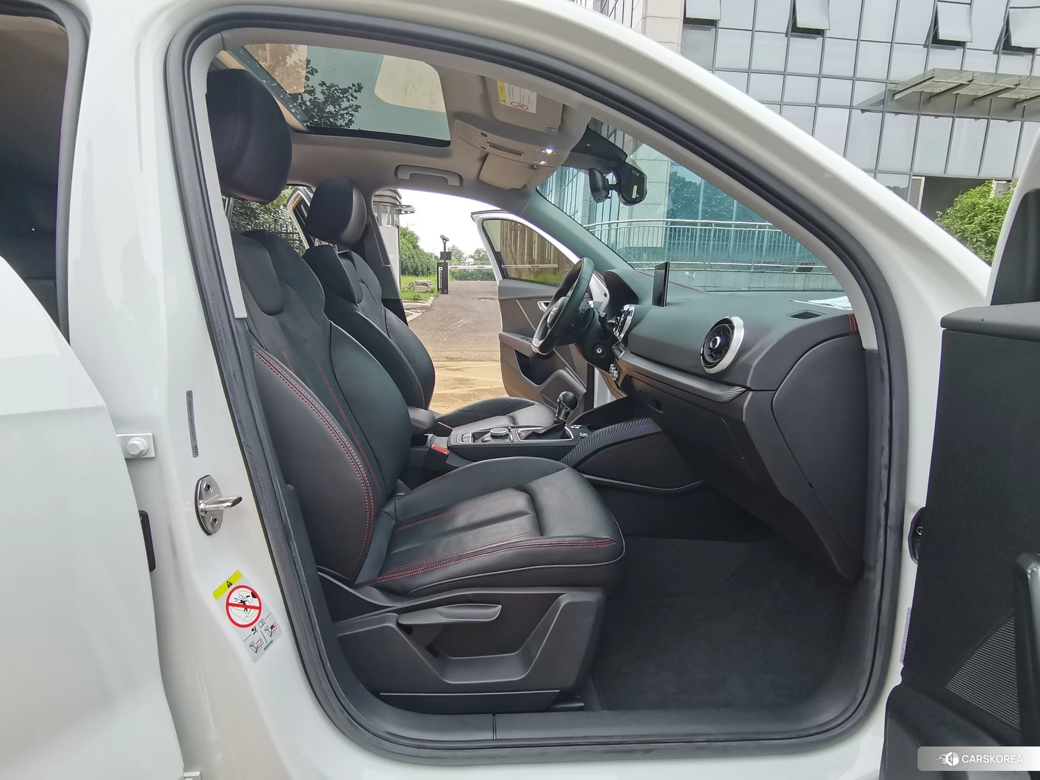 Audi Q2L id 4473383 из Китая 21