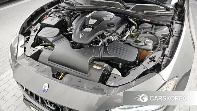 Maserati Ghibli id 3407840 из Кореи 16