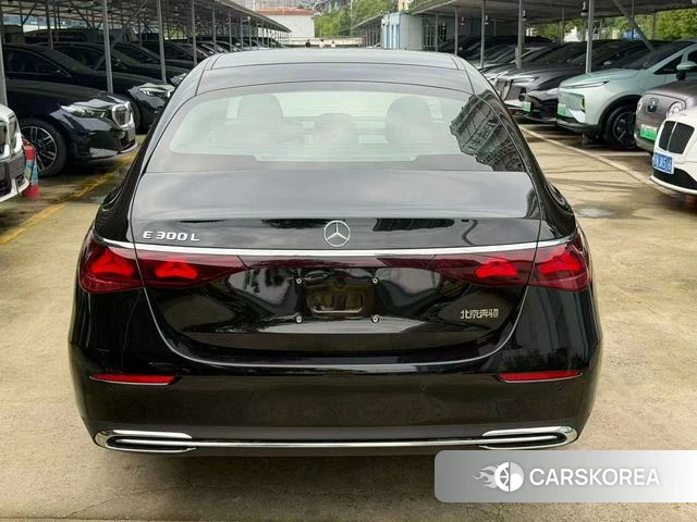 Mercedes-Benz E-Class id 4387266 из Китая 25
