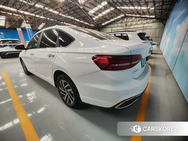 Volkswagen Lavida 2022 Белый из Китая, фото 6
