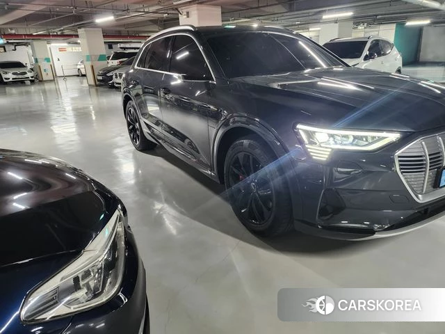 Audi e-Tron id 3792007 из Кореи 8