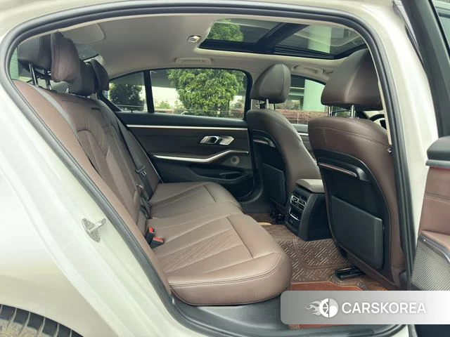 BMW 3 series id 4278355 из Китая 11
