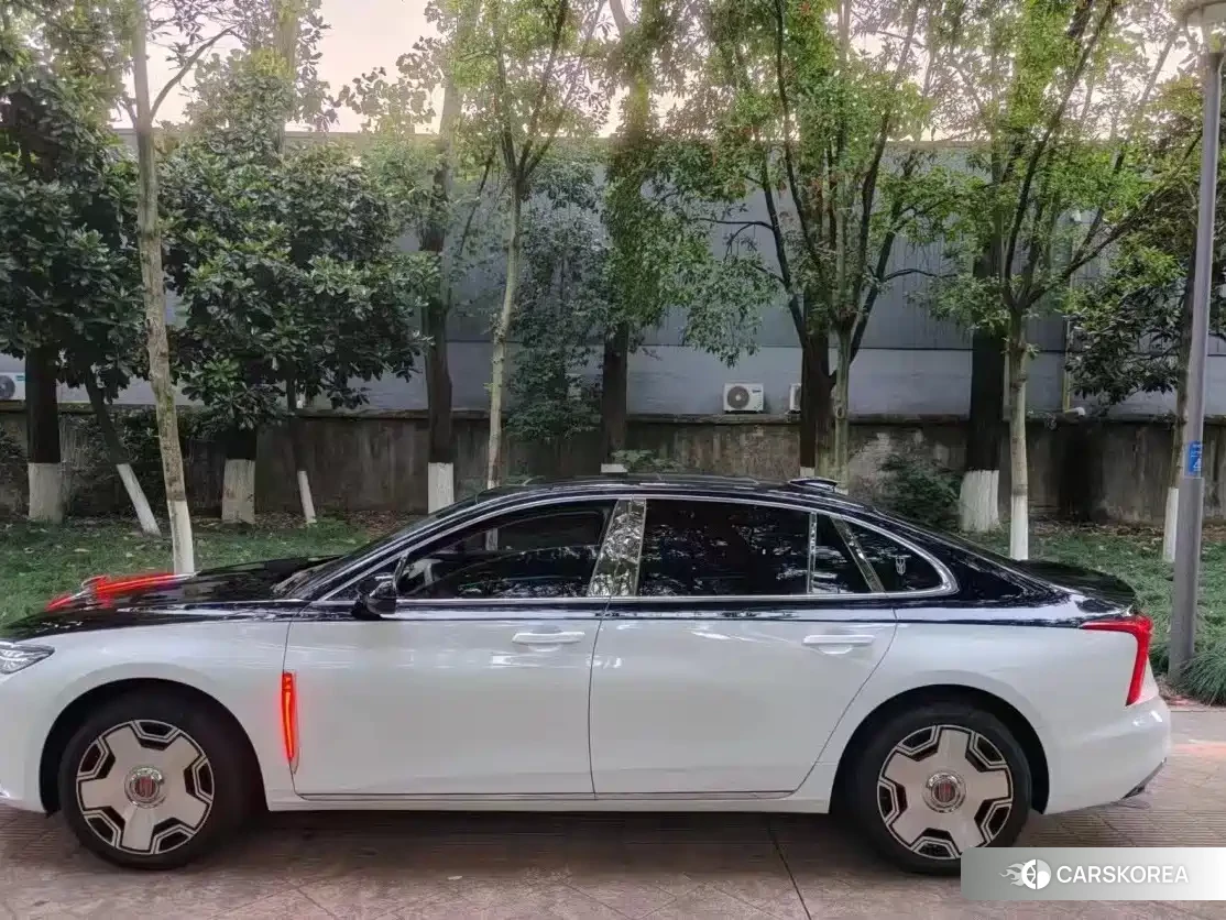 Red flag Hongqi H5 id 4577672 из Китая 9