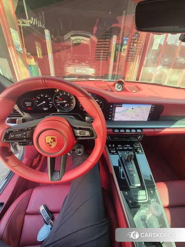 Porsche 911(992) id 3236552 из Кореи 9