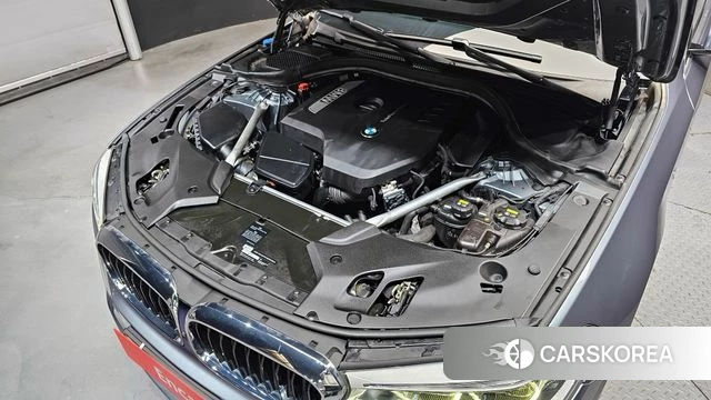 BMW 5 Series (G30) id 3861871 из Кореи 16