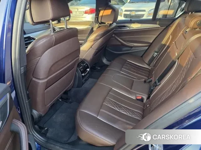 BMW 5 Series (G30) id 3520108 из Кореи 11