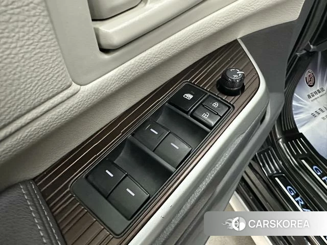 Toyota Grevia id 4210443 из Китая 19
