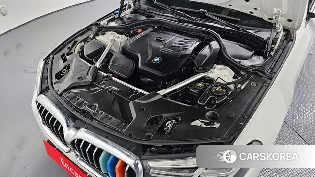 BMW 5 Series (G30) id 3497892 из Кореи 16