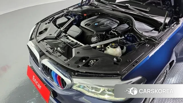 BMW 5 Series (G30) id 3778620 из Кореи 16