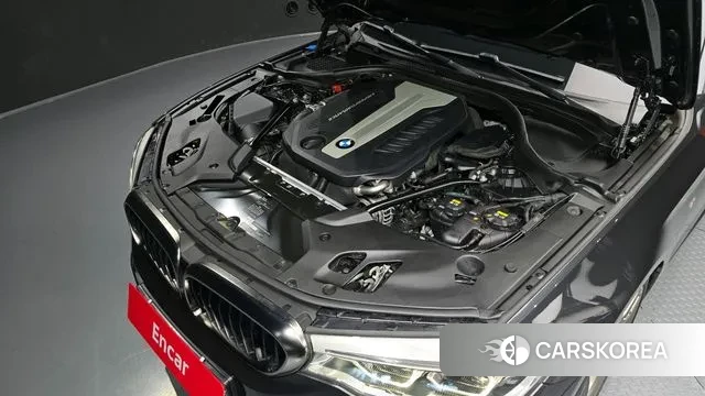 BMW 5 Series (G30) id 3687456 из Кореи 16