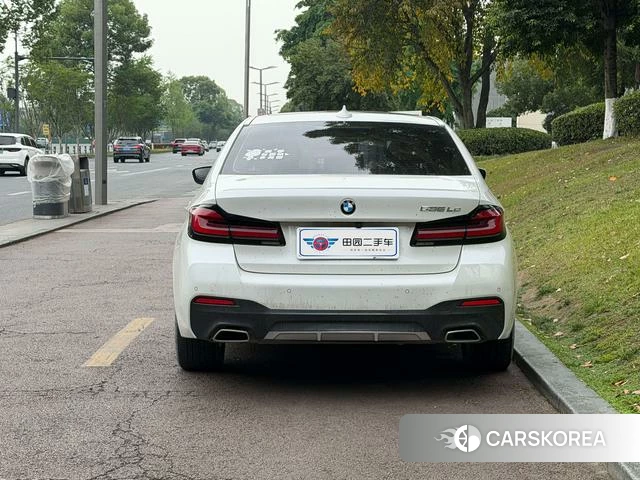 BMW 5 series PHEV id 4258917 из Китая 10