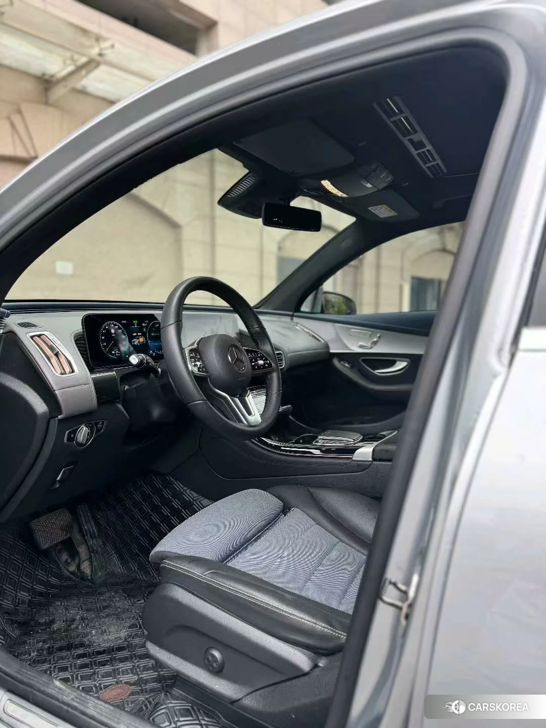 Mercedes-Benz EQC 2022 Серебристо-серый из Китая, фото 6